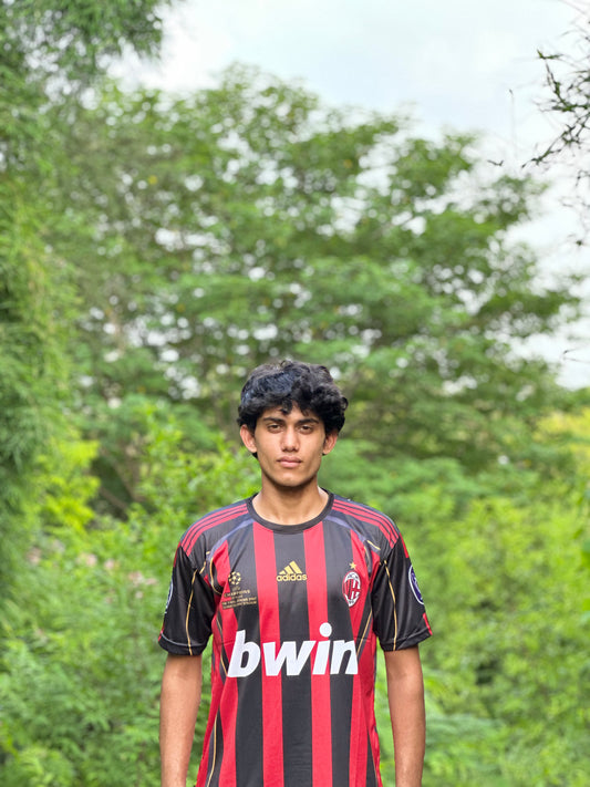 Forza Milan. Wear the Legacy.