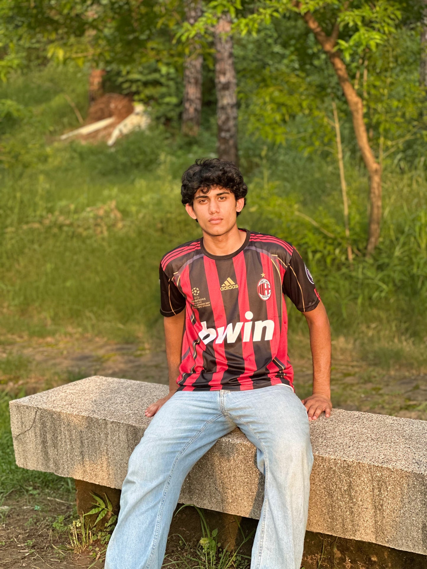 Forza Milan. Wear the Legacy.