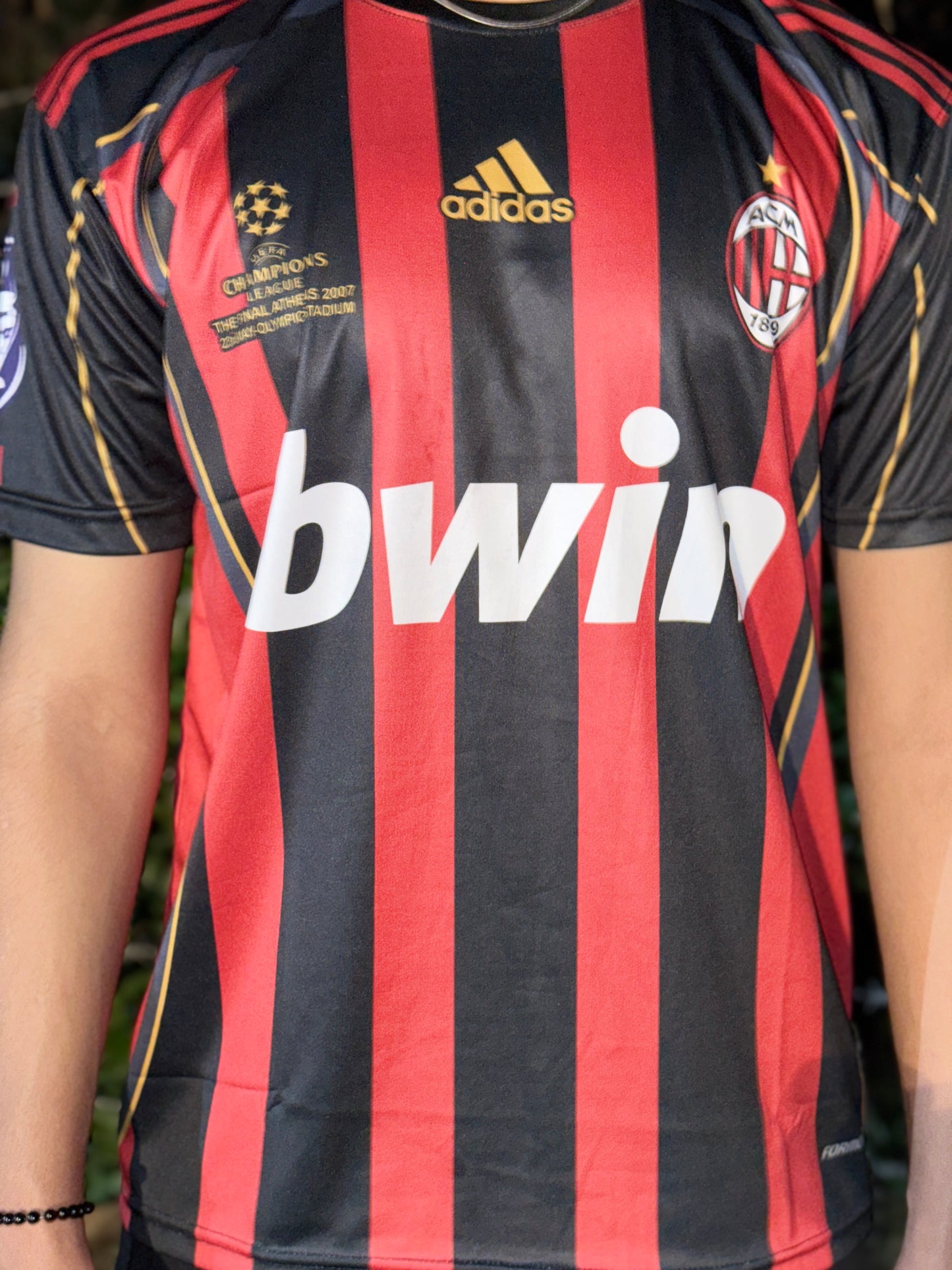 Forza Milan. Wear the Legacy.
